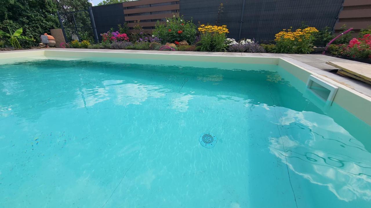 Velence Lakeside Pool House المظهر الخارجي الصورة